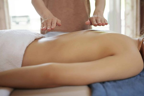 Can Mind-Body Therapies Such as Reiki Be Beneficial in Chronic Pain Conditions?